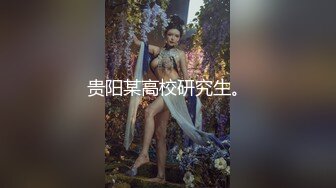 小哥你很大胆哦,就不怕万一被看到吗