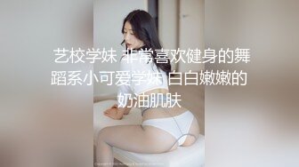 漂亮女朋友晚上伺候我 主动口交骑上来操逼 最后被干的浪叫不断 露脸精彩