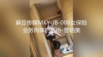  童颜大奶极品学妹跟小哥激情啪啪，让小哥玩着奶子道具抽插骚穴