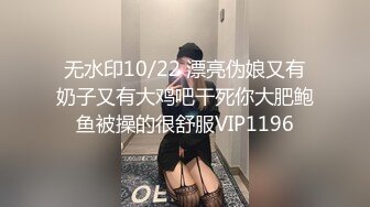 烈焰红唇爆乳小少妇！来一波福利香蕉自慰！脱光光大长腿，怼在镜头前插穴，电动假吊骑乘后入，骚话不断好骚