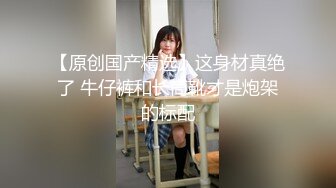   让女友穿上传统旗袍把鸡巴吹硬扒开内裤就开操