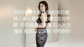 巨乳美少妇一个在家自慰，俯视角度露脸露鲍鱼多角度展示洗澡大黑牛自慰