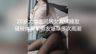 性感的妻子有趣的舞蹈裸体而打扫房间 (ph5ed3910f769e7)