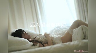 2024年【重磅】，超骚夫妻博主，【Nina小蜜桃】，闲来无事的老婆约单男玩起了户外露出