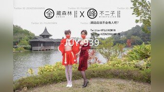 【无敌淫骚18小萝莉】双马尾贫乳嫩妹，娇小身材肉丝美腿，爸爸操我小骚逼，半脱下丝袜玻璃棒猛插，无毛粉嫩小穴全程骚话